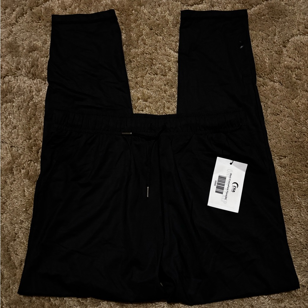 ZYIA Black Everywhere Pants